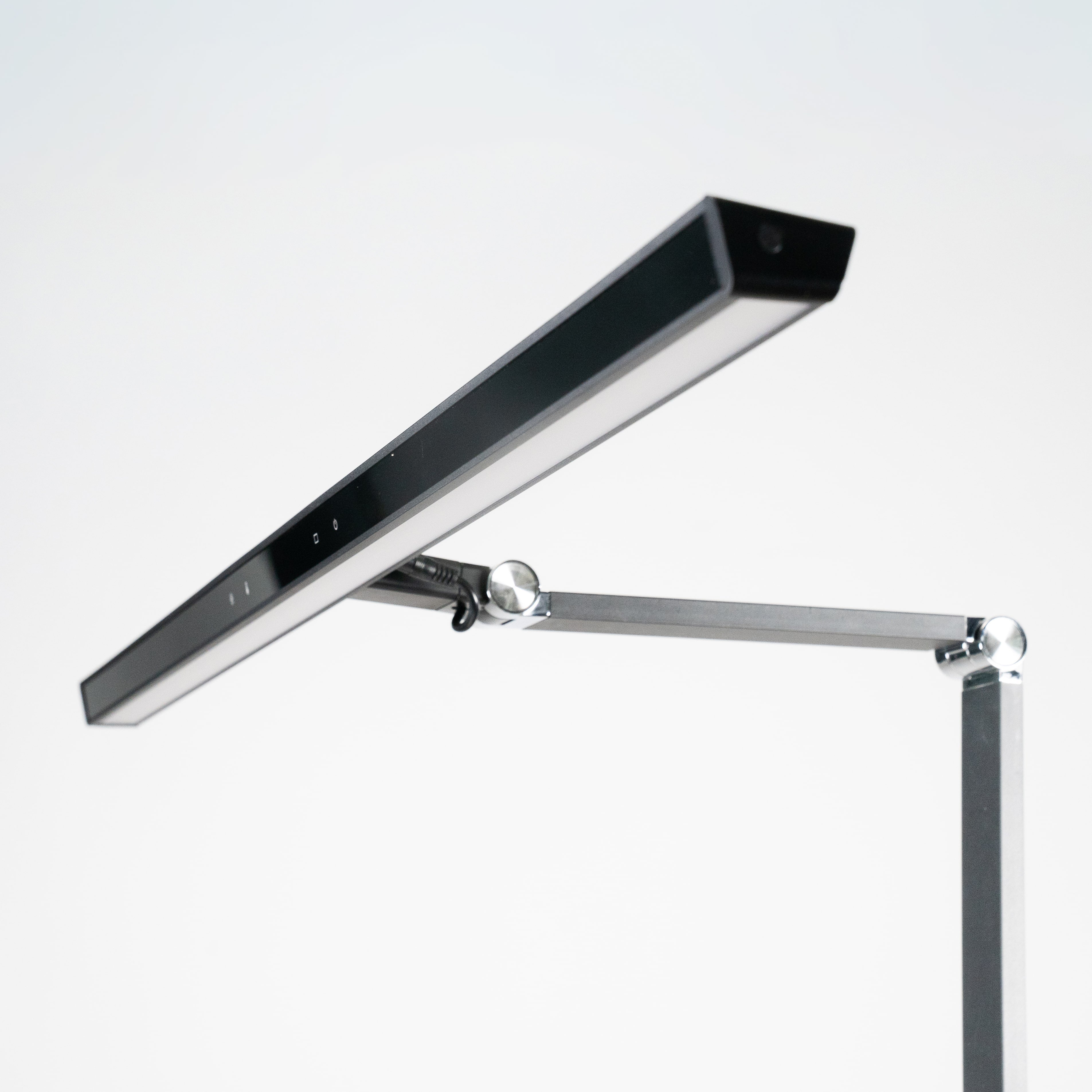 heilys® AddRed Desk Lamp